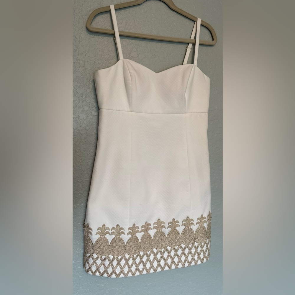Lilly Pulitzer White and Gold Embroidered Dress ✨🍍
